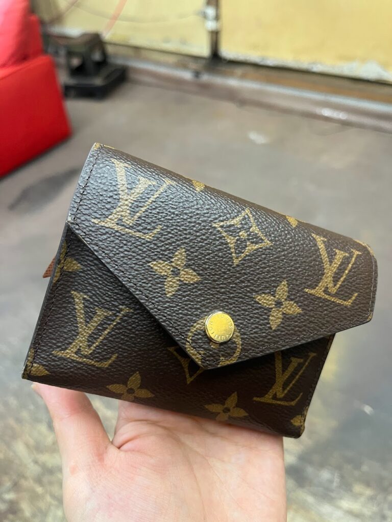 Louis Vuitton（ルイヴィトン）・お財布・コバ再生施工【Before/After】